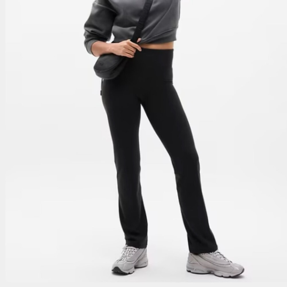 Athleta Elation Straight Leg Pant Black Size L